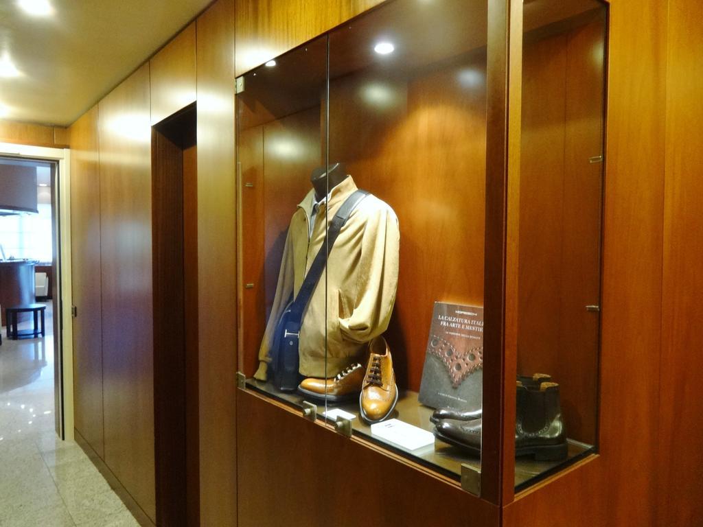 Hotel Excelsior Magenta Bagian luar foto