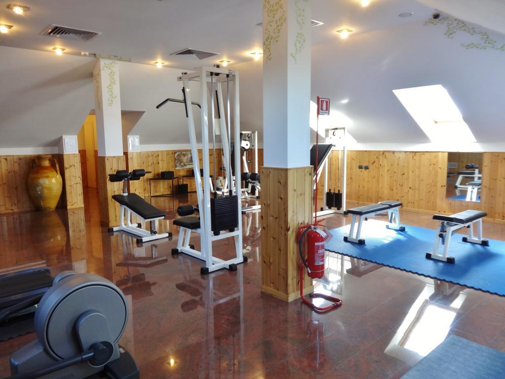Hotel Excelsior Magenta Bagian luar foto